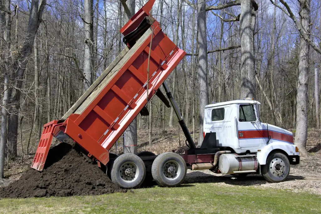 camion benne basculante